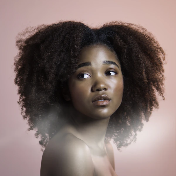 Natürliche Locken – liebevoll gepflegtes Curl-Styling